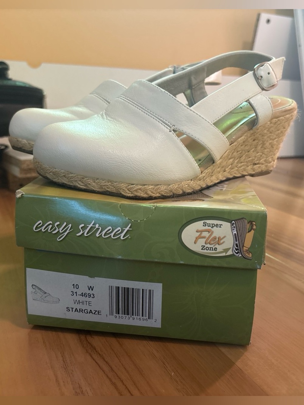 sling back wedges!